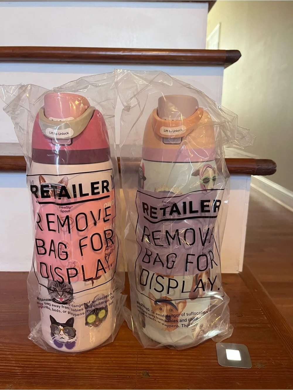 Owala UO Exclusive Dog and Cat Collage
FreeSip 32 oz Water Bottle, NWT set of 2 - Picture 2 of 15